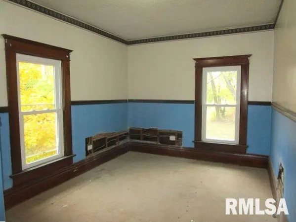 $39,900 | 419 East Walnut Street, Washburn, IL 61570