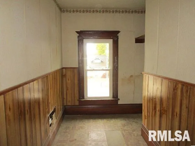 $69,900 | 419 East Walnut Street, Washburn, IL 61570