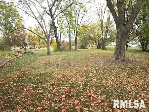 $39,900 | 419 East Walnut Street, Washburn, IL 61570