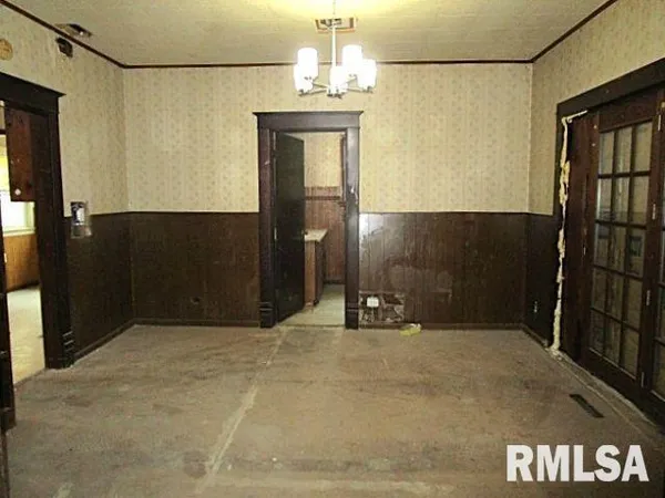 $39,900 | 419 East Walnut Street, Washburn, IL 61570