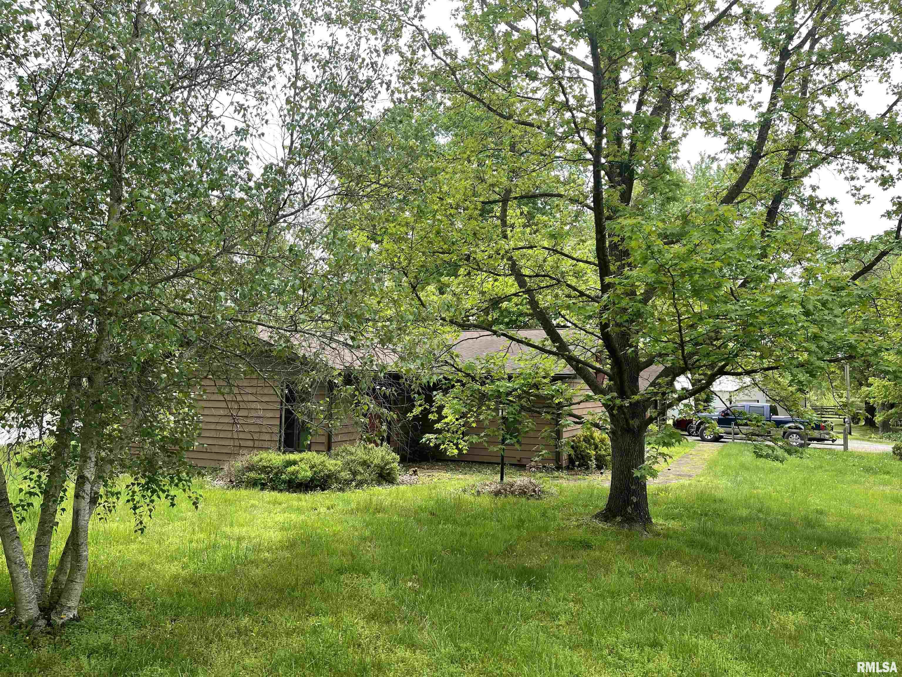 46 Amethyst Road Murphysboro, IL 62966 - Photo 3 of 21
