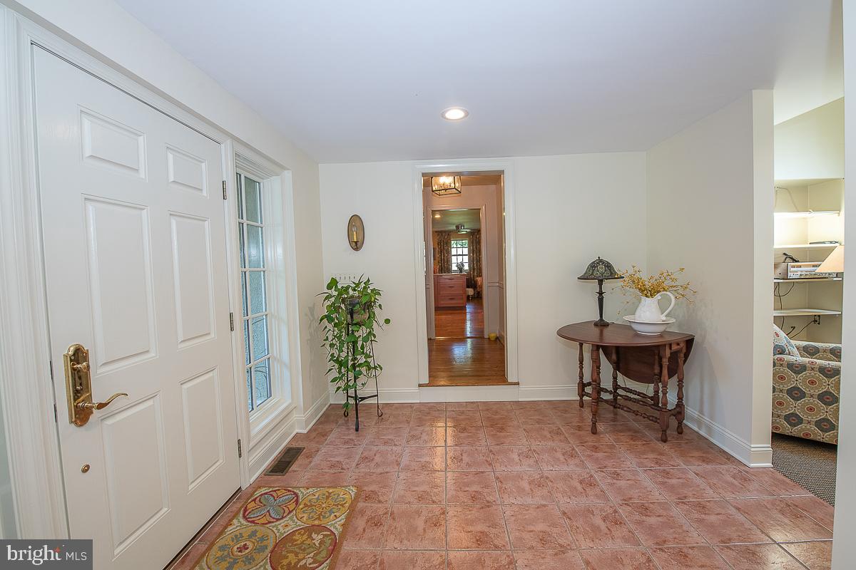 521 Newtown Road Berwyn, PA 19312 - Photo 11 of 69 Gallery Image 11