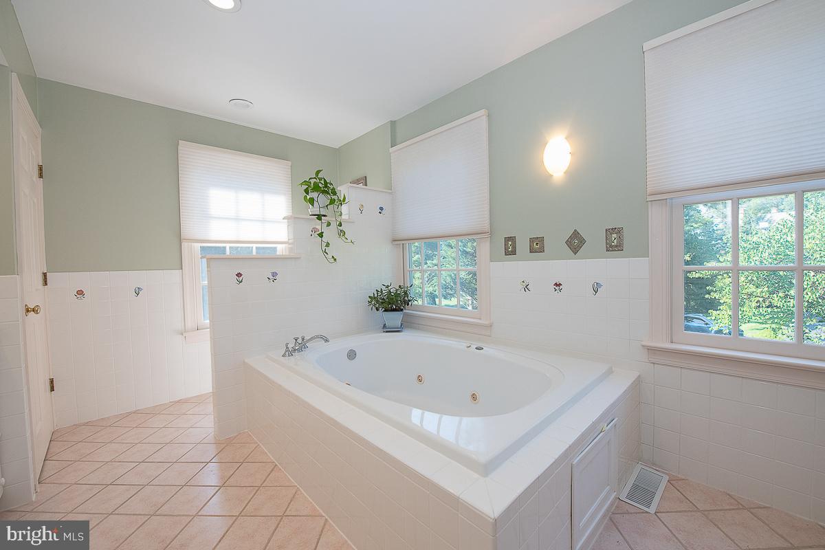 521 Newtown Road Berwyn, PA 19312 - Photo 44 of 69 Gallery Image 44