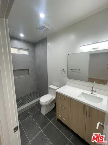 $1,850 | 5320 West Olympic Boulevard, Unit 7, Los Angeles, CA 90036