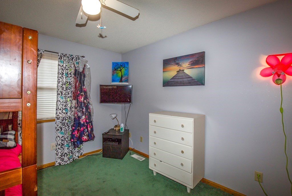 371 Rondeau Street Palmer, MA 01069 - Photo 21 of 33 Gallery Image 21