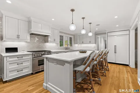 $2,549,000 | 599 North Wilton Road, New Canaan, CT 06840