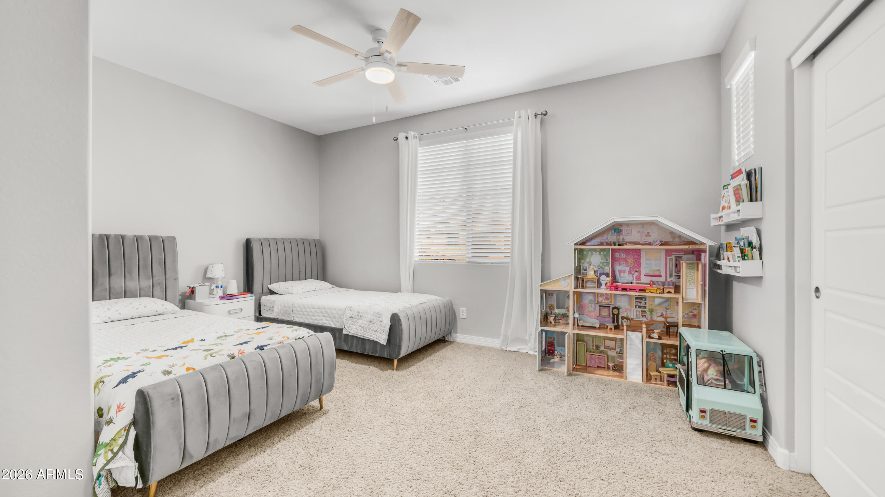 3429 East Indigo Street Gilbert, AZ 85298 - Photo 28 of 37 3429 E Indigo St (21)