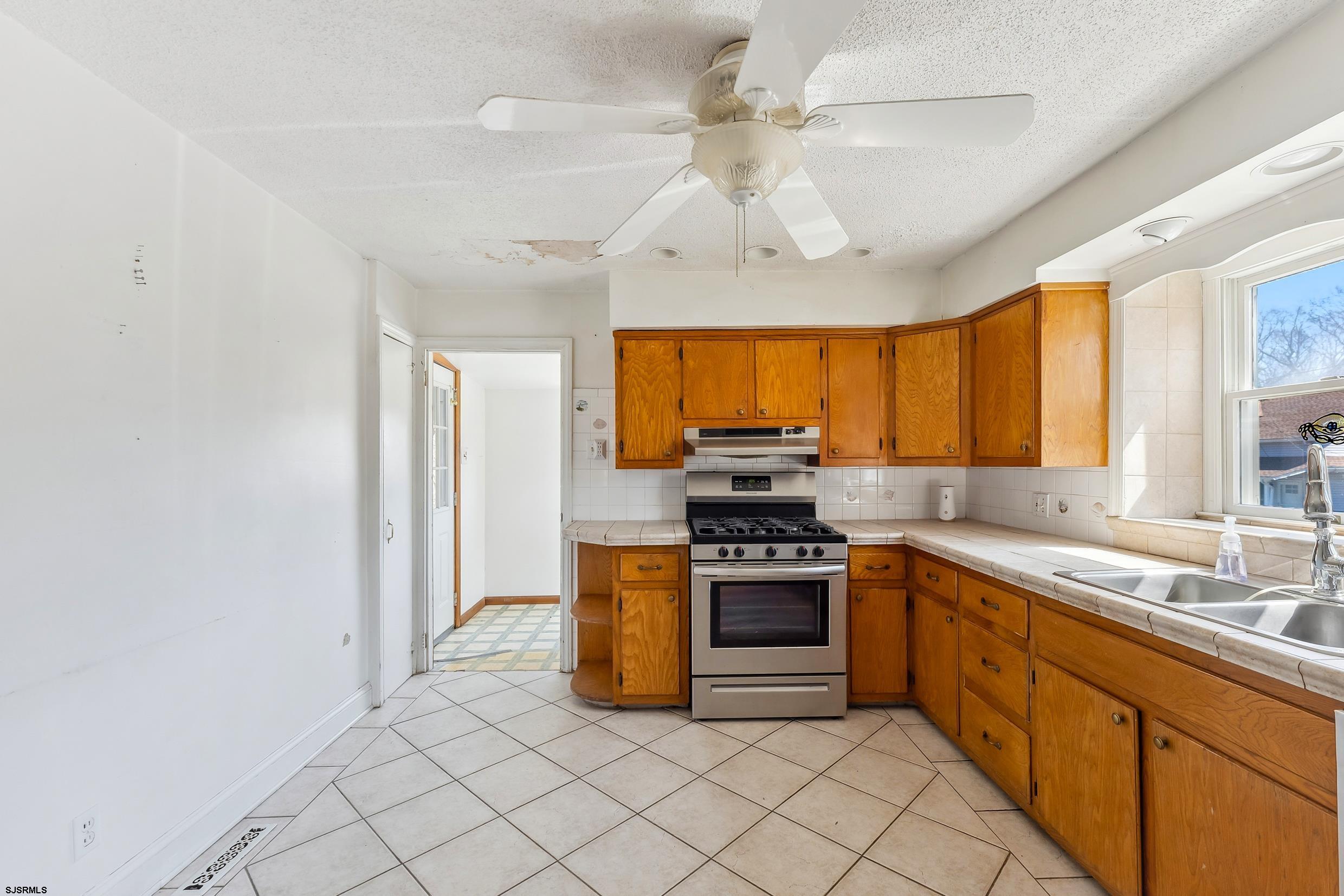 300 Pitney Road Absecon, NJ 08201 - Photo 17 of 43