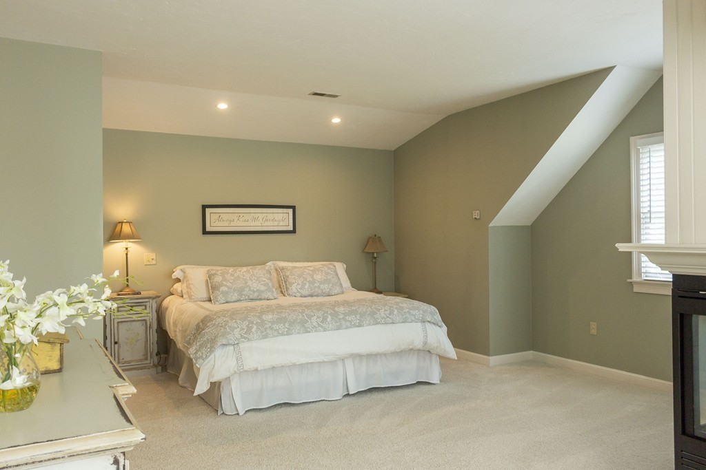 351 Spring Street Shrewsbury, MA 01545 - Photo 18 of 30 Gallery Image 18