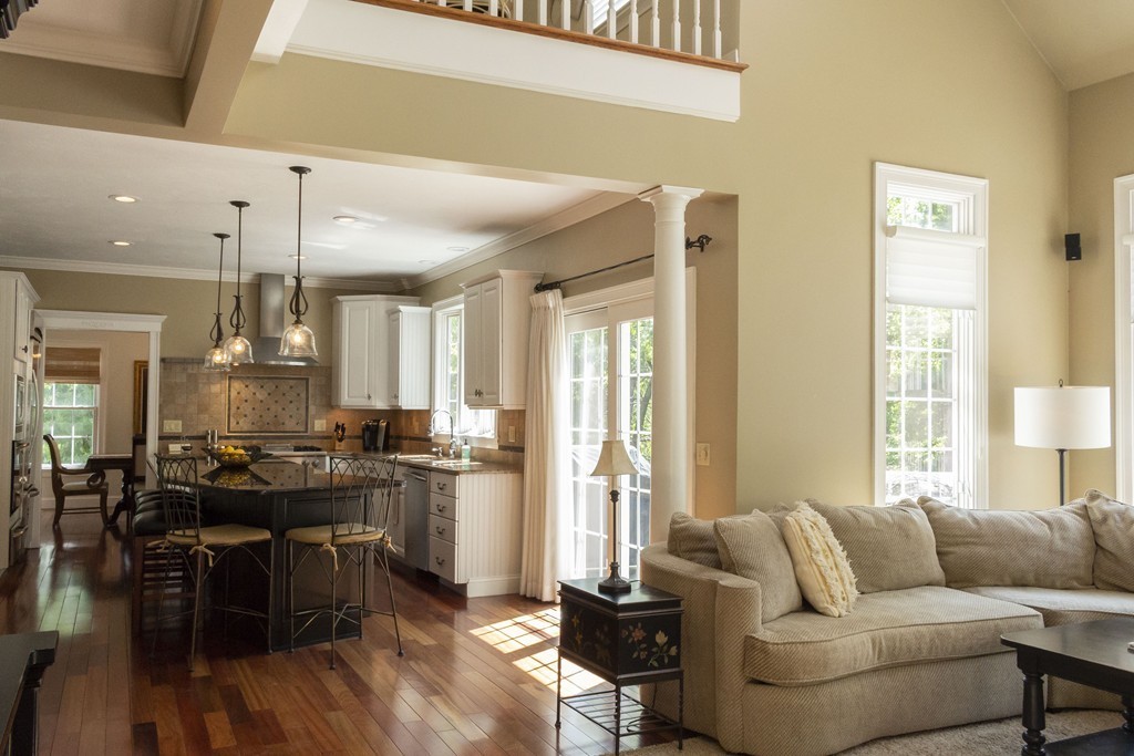 351 Spring Street Shrewsbury, MA 01545 - Photo 6 of 30 Gallery Image 6