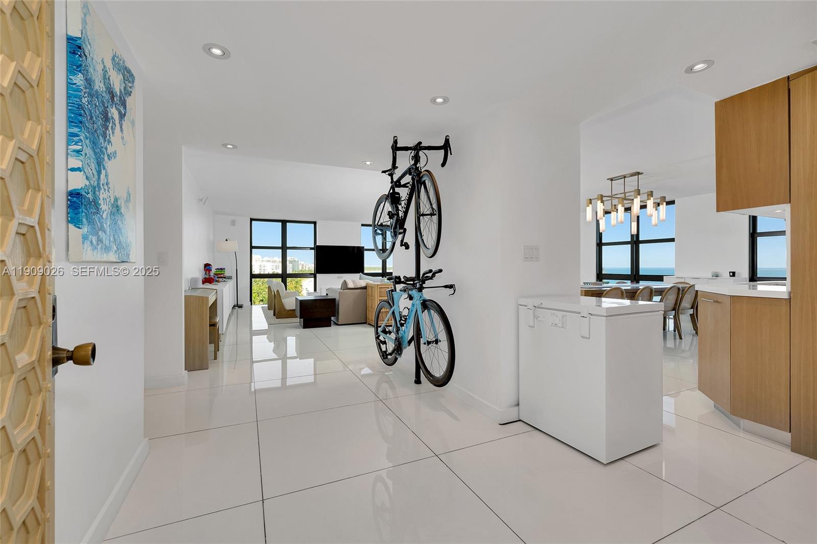 1111 Crandon Boulevard, Unit A801 Key Biscayne, FL 33149 - Photo 5 of 29 a view of a livingroom with furniture and a bathroom