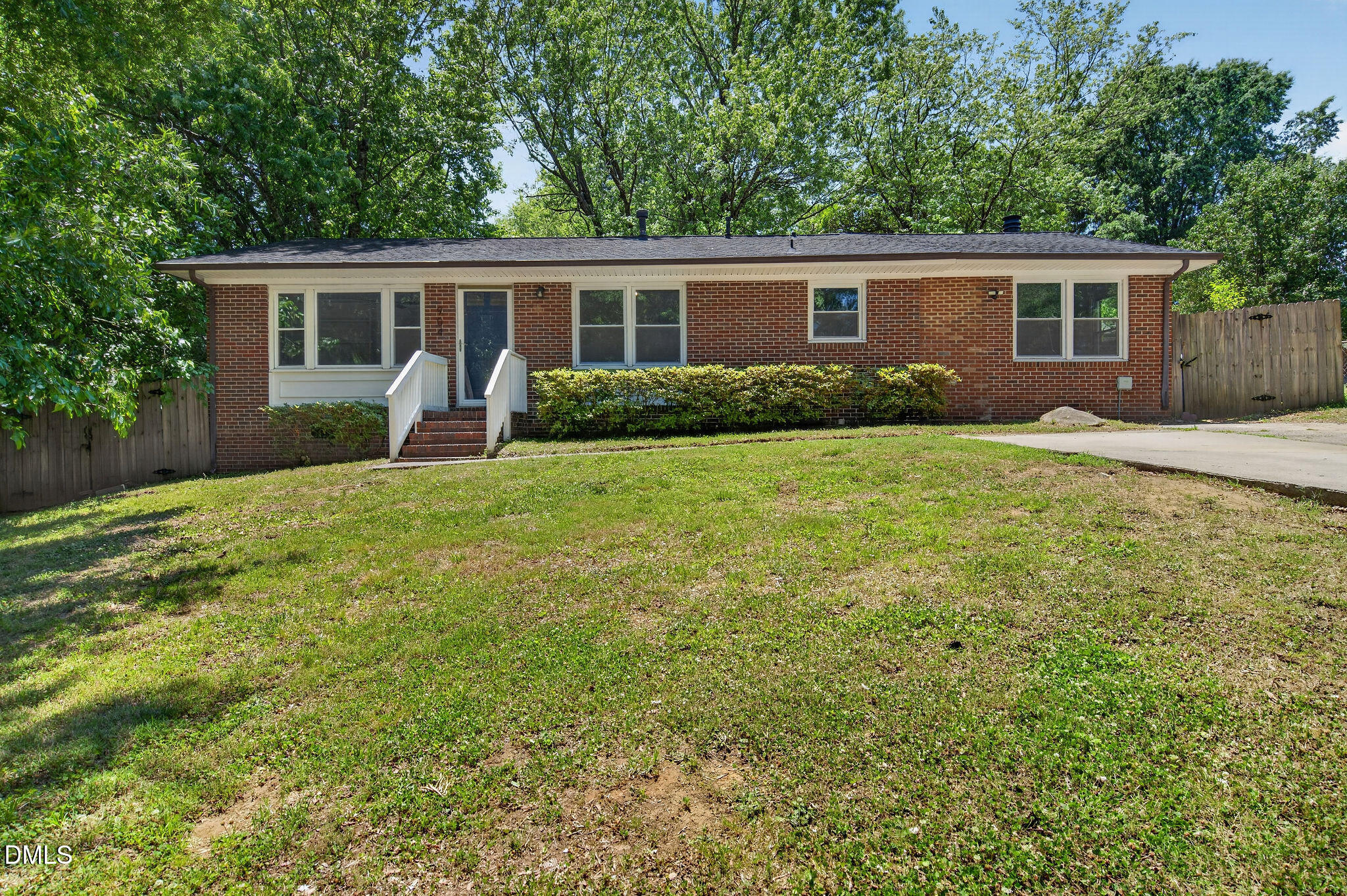 904 Seabrook Road Raleigh, NC 27610 - Photo 24 of 31 front view of the house and a yard