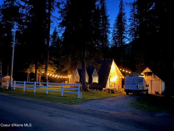 $499,500 | 475 Dry Creek Road, Clark Fork, ID 83811