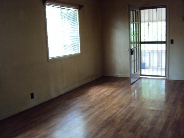 24 Rye Hobbs Road Smithville, TN 37166 - Photo 6 of 8 living room
