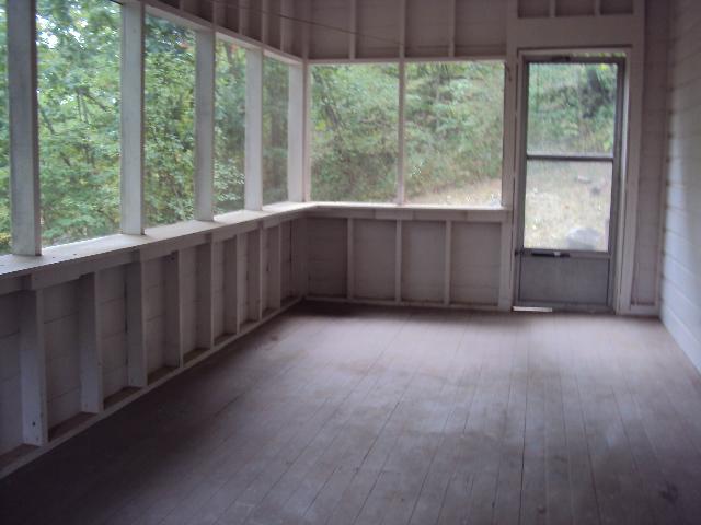 24 Rye Hobbs Road Smithville, TN 37166 - Photo 7 of 8 screened in deck