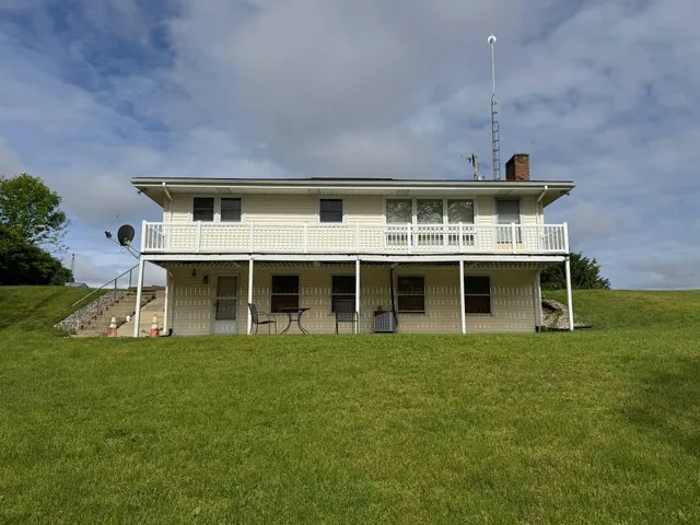 $450,000 | 440 Pucker Street, Niles, MI 49120