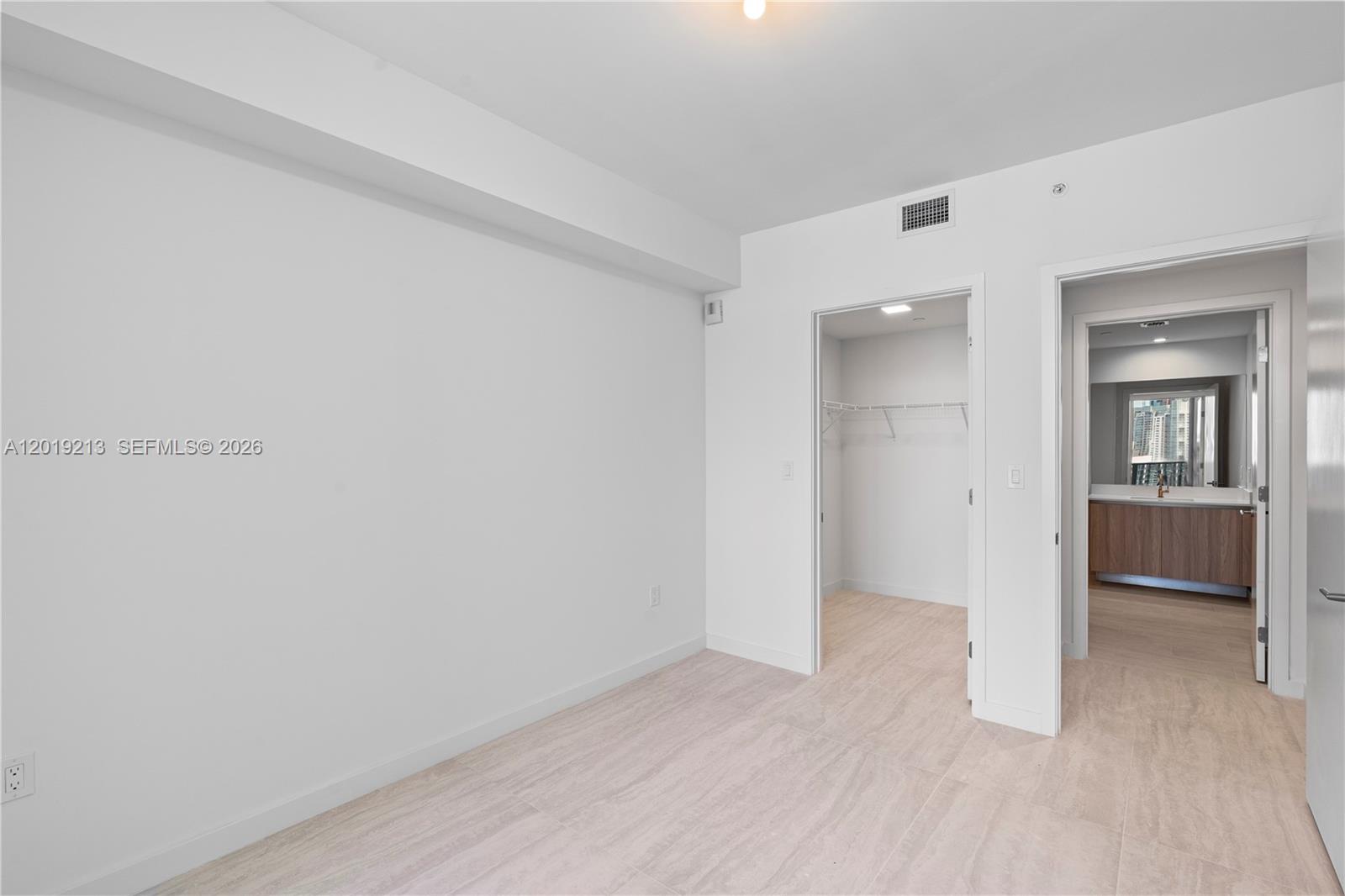 77 Southeast 5th, Unit 3702 Miami, FL 33131 - Photo 30 of 63