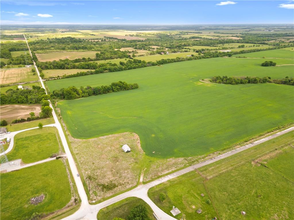 49 Northwest 100th Road Sheldon, MO 64784 - Photo 3 of 34