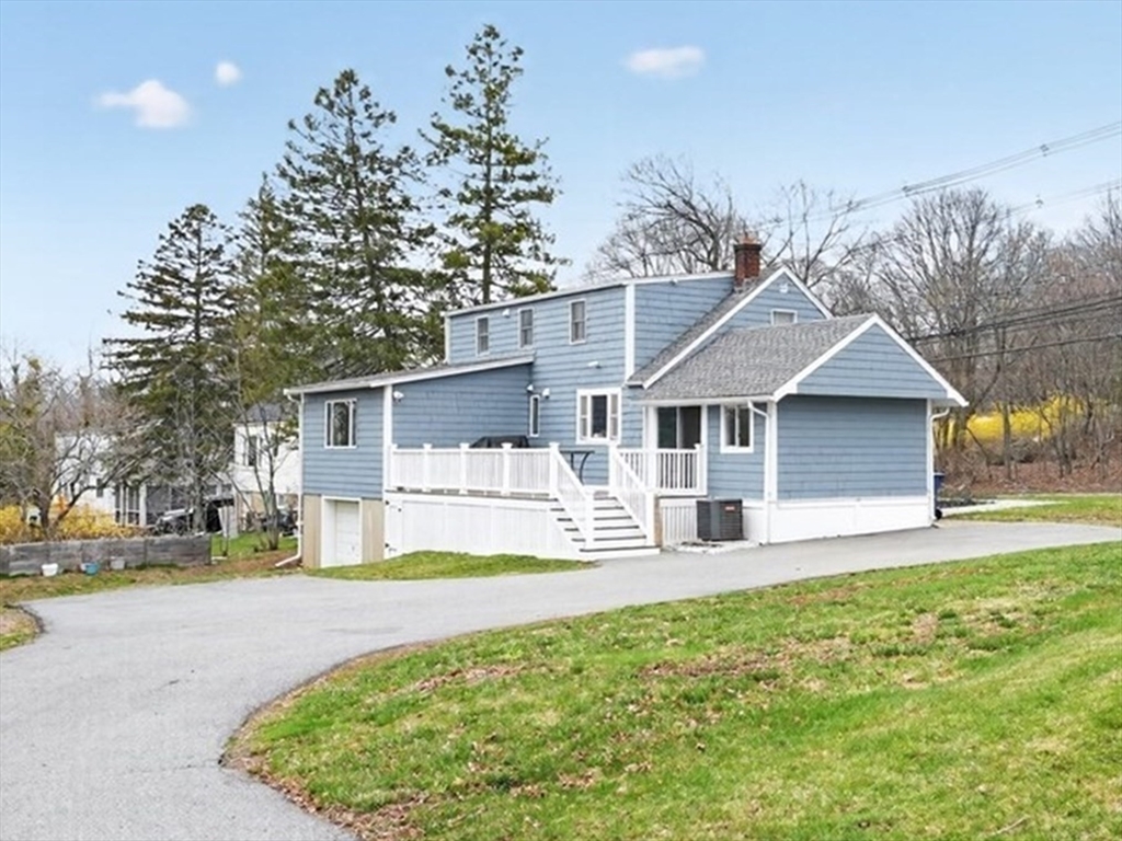 29 Elliott Street Danvers, MA 01923 - Photo 1 of 17