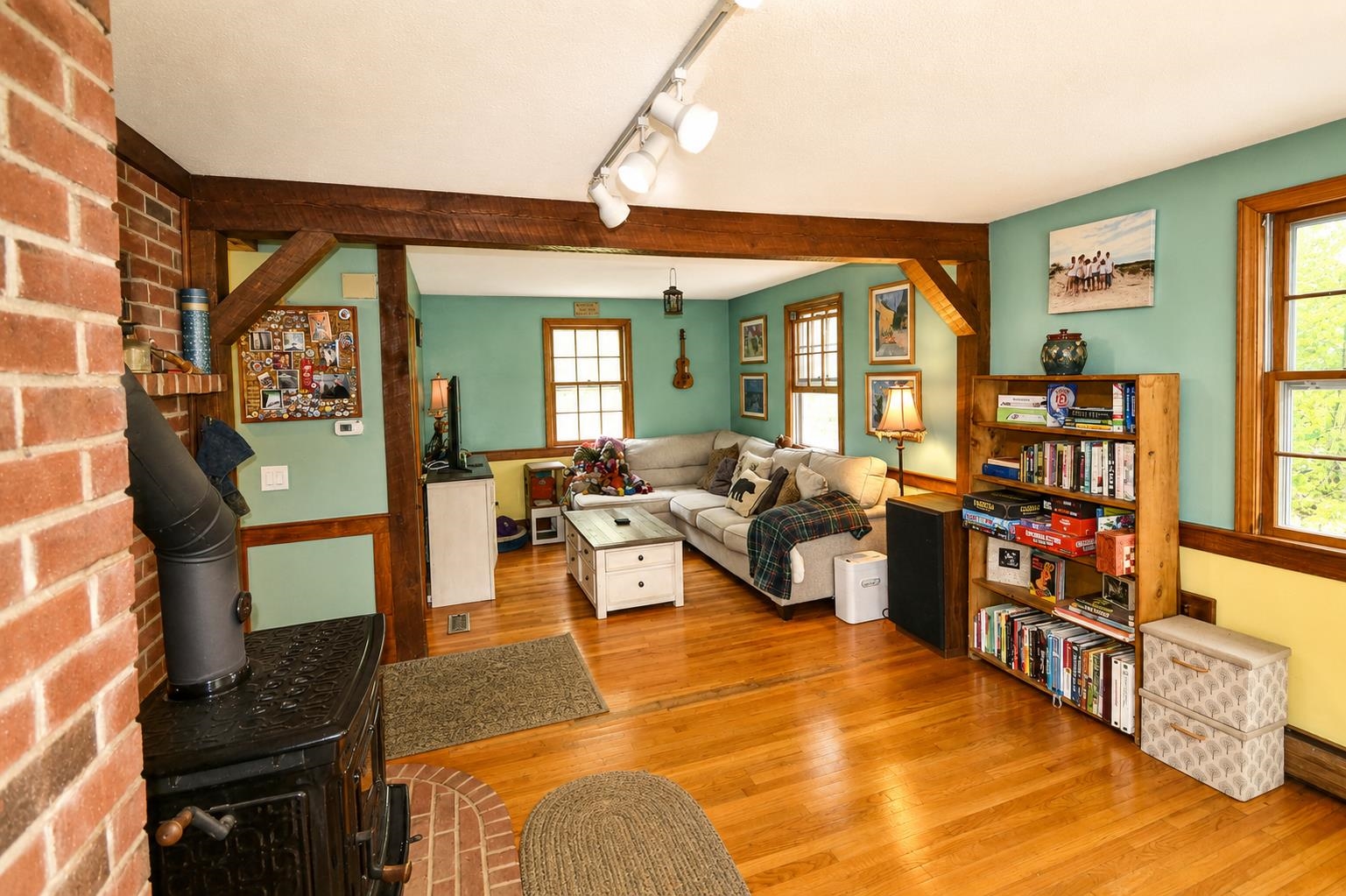 86 Mammoth Road Londonderry, NH 03053 - Photo 10 of 32 Gallery Image 10