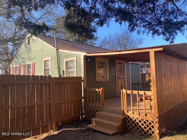 723 Ridge Avenue Ashland, MS 38603 - Photo 6 of 17 porch