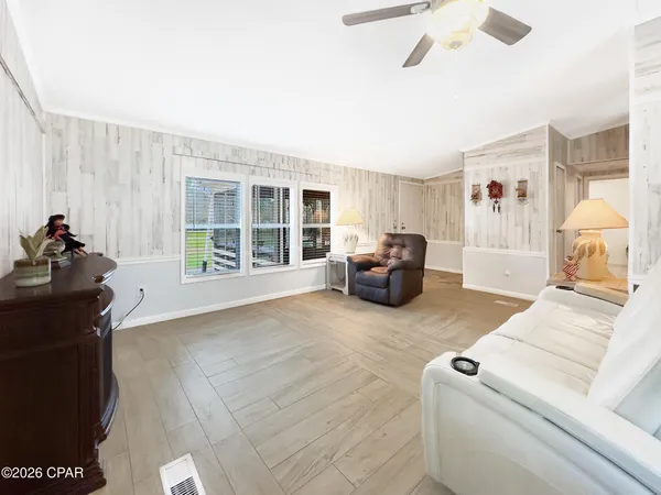 $274,900 | 1584 Peachtree Road, Apalachicola, FL 32320