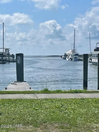 $274,900 | 1584 Peachtree Road, Apalachicola, FL 32320