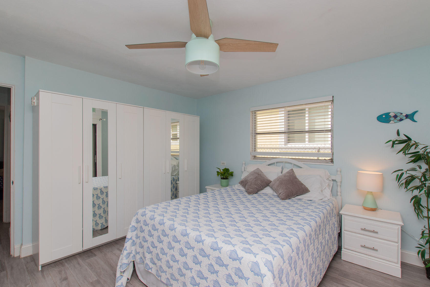 527 Plante Street Key Largo, FL 33037 - Photo 16 of 39 Master Bedroom View 2