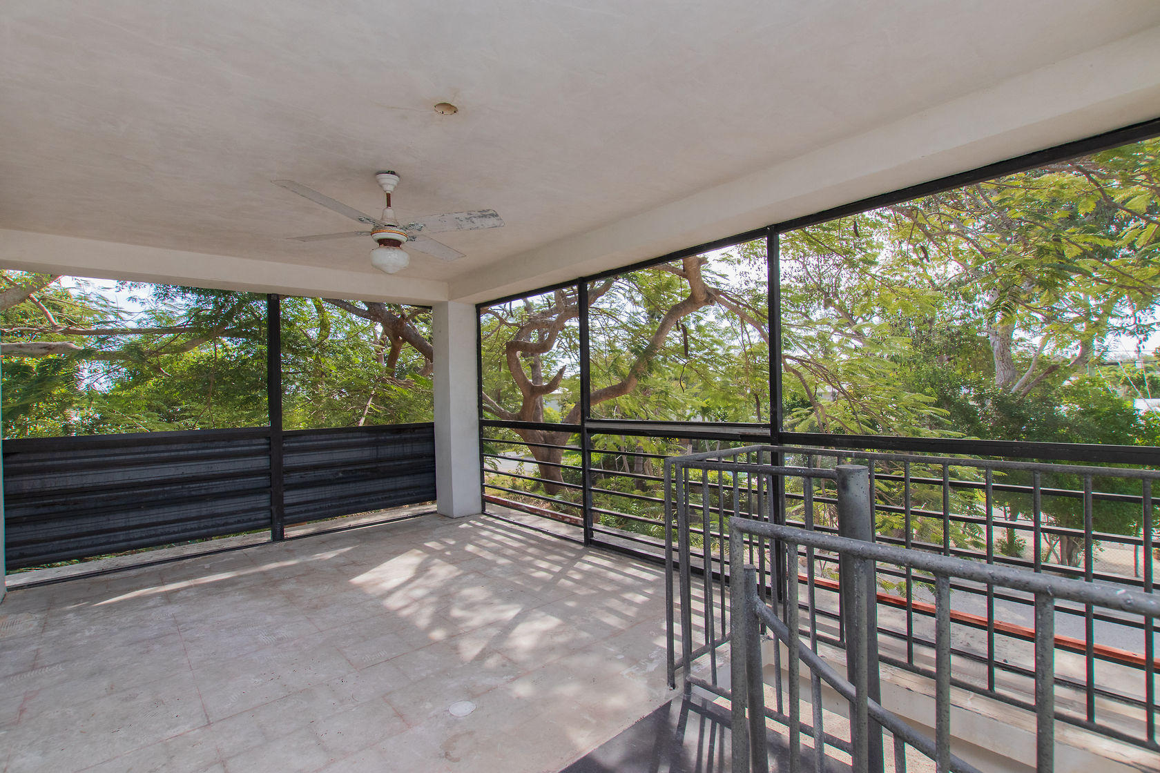 527 Plante Street Key Largo, FL 33037 - Photo 24 of 39 Porch Second Floor