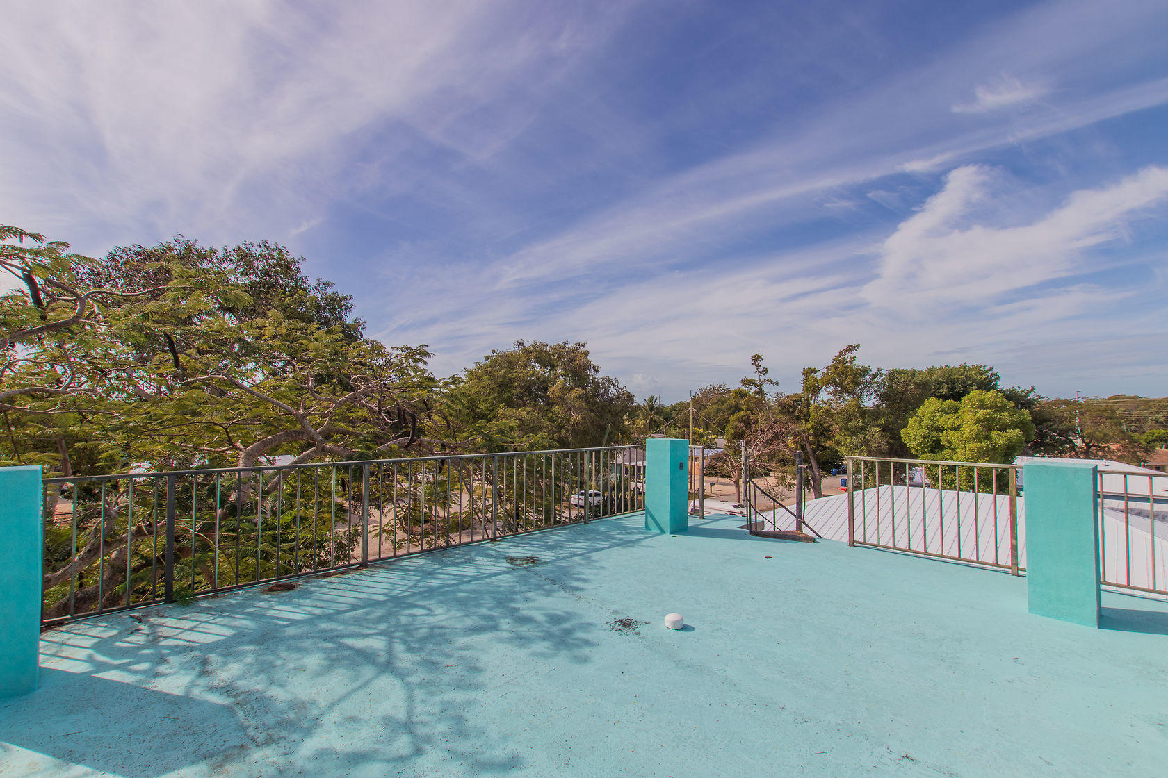 527 Plante Street Key Largo, FL 33037 - Photo 26 of 39 Porch Roof Top Deck