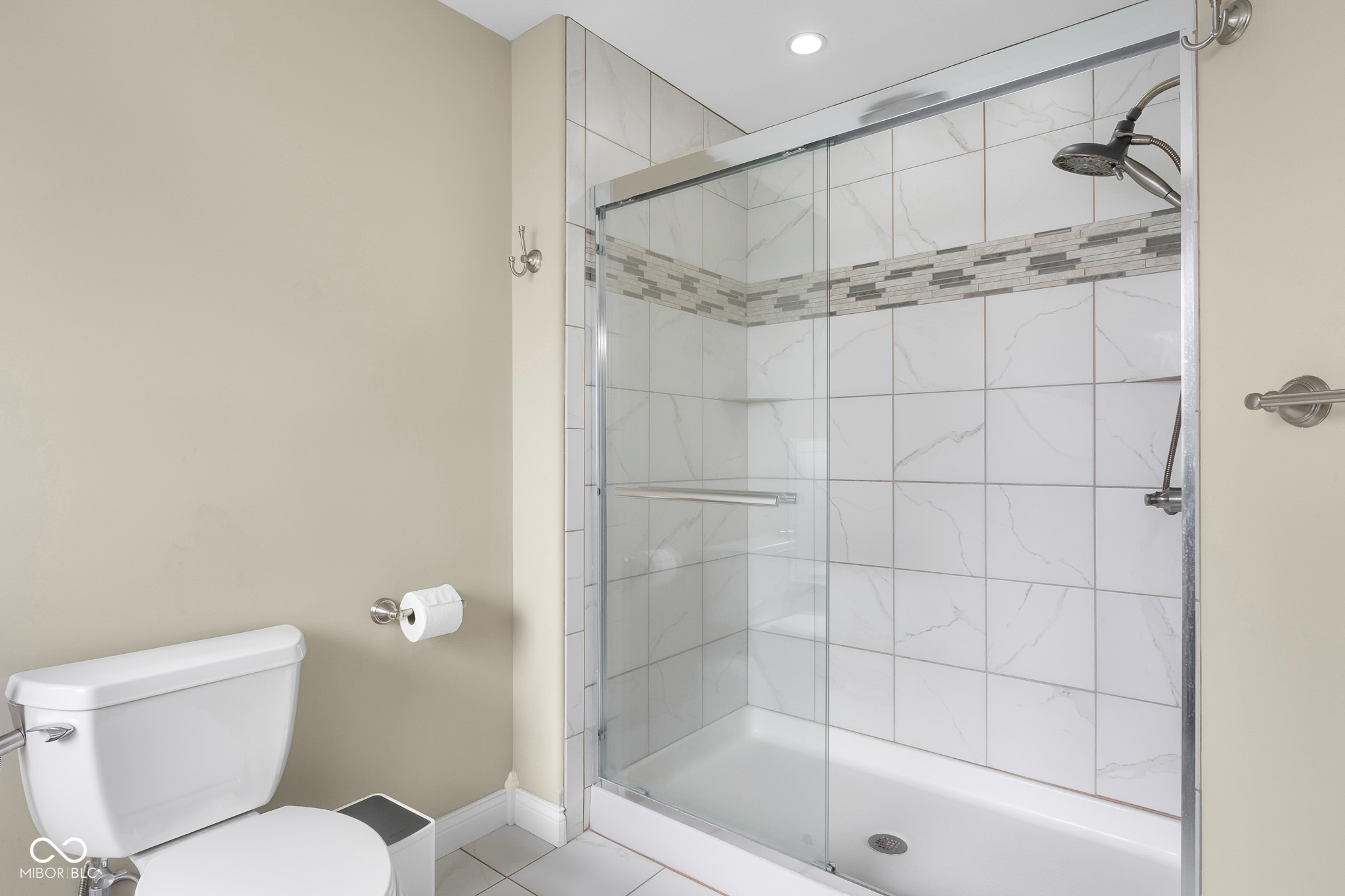 2533 Violet Way Columbus, IN 47201 - Photo 24 of 53 Gallery Image 24