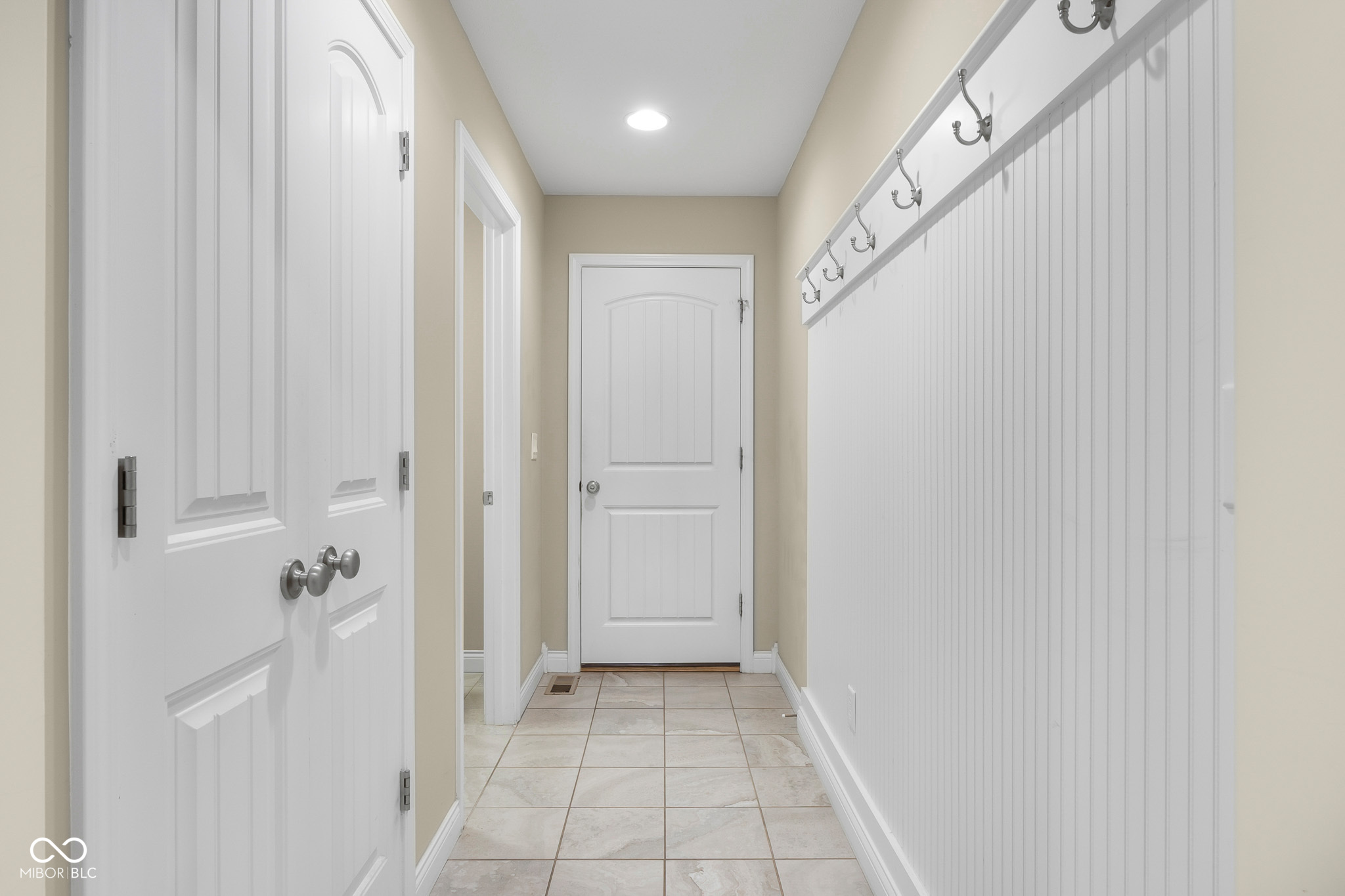 2533 Violet Way Columbus, IN 47201 - Photo 32 of 53 Gallery Image 32