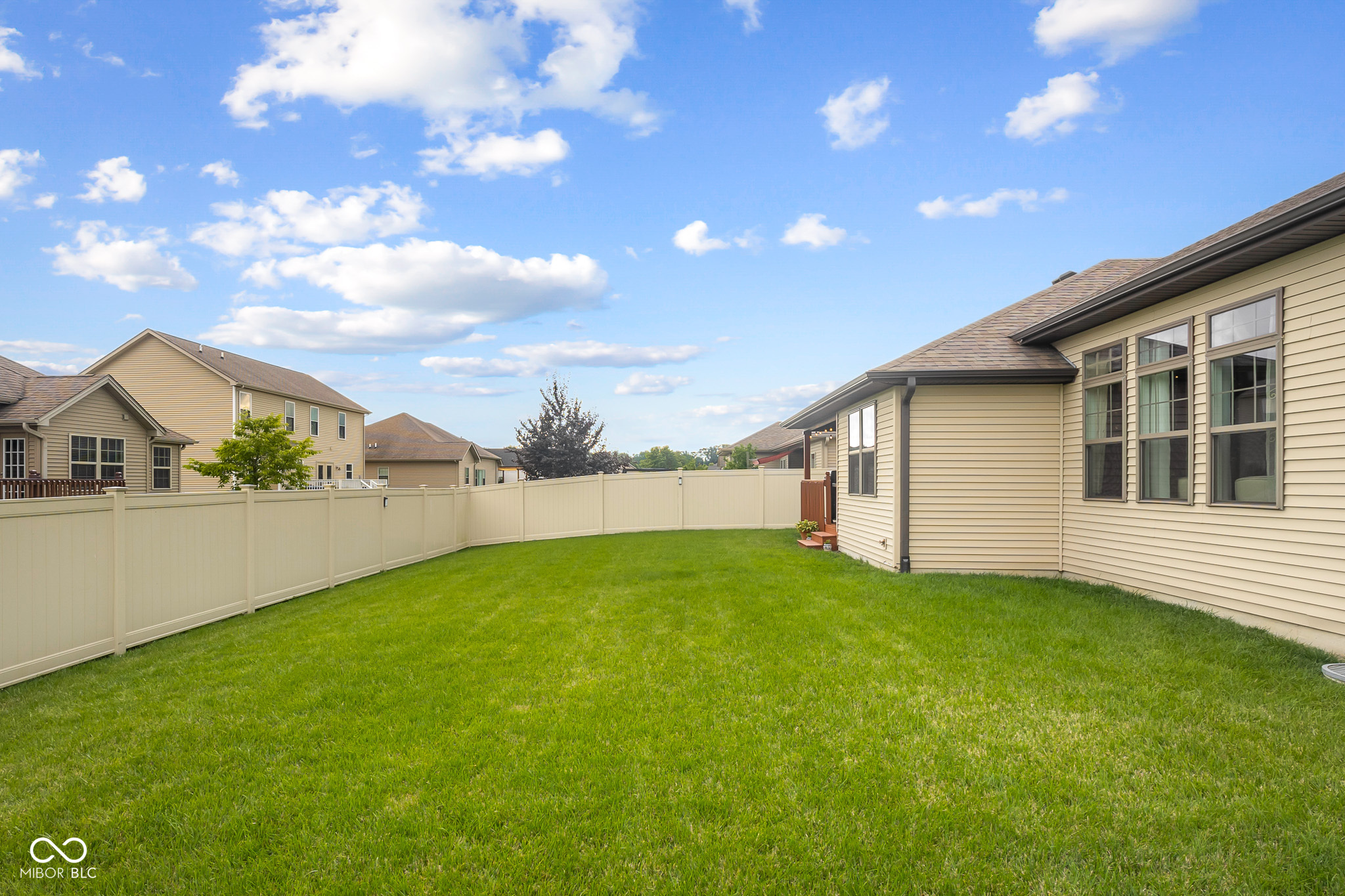 2533 Violet Way Columbus, IN 47201 - Photo 46 of 53 Gallery Image 46