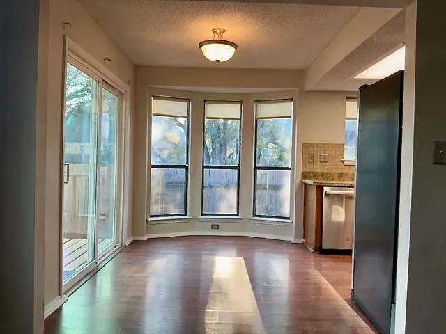 $1,800 | 1003 Thousand Oaks Boulevard, Georgetown, TX 78628