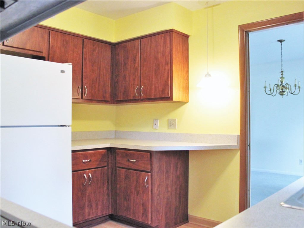 166 Hurd Road Aurora, OH 44202 - Photo 8 of 35 Kitchen