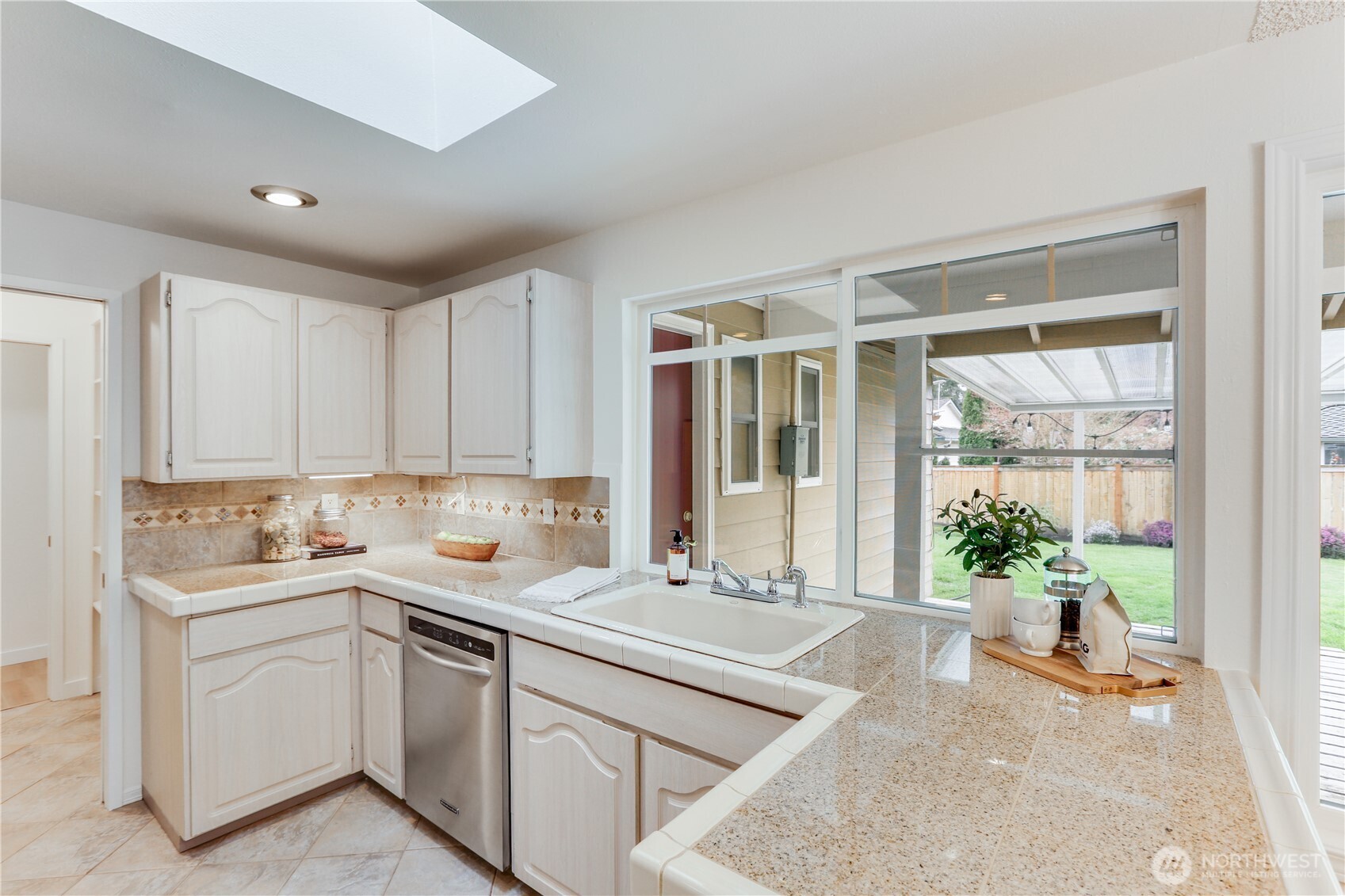 14611 Southeast 167th Place Renton, WA 98058 - Photo 13 of 34