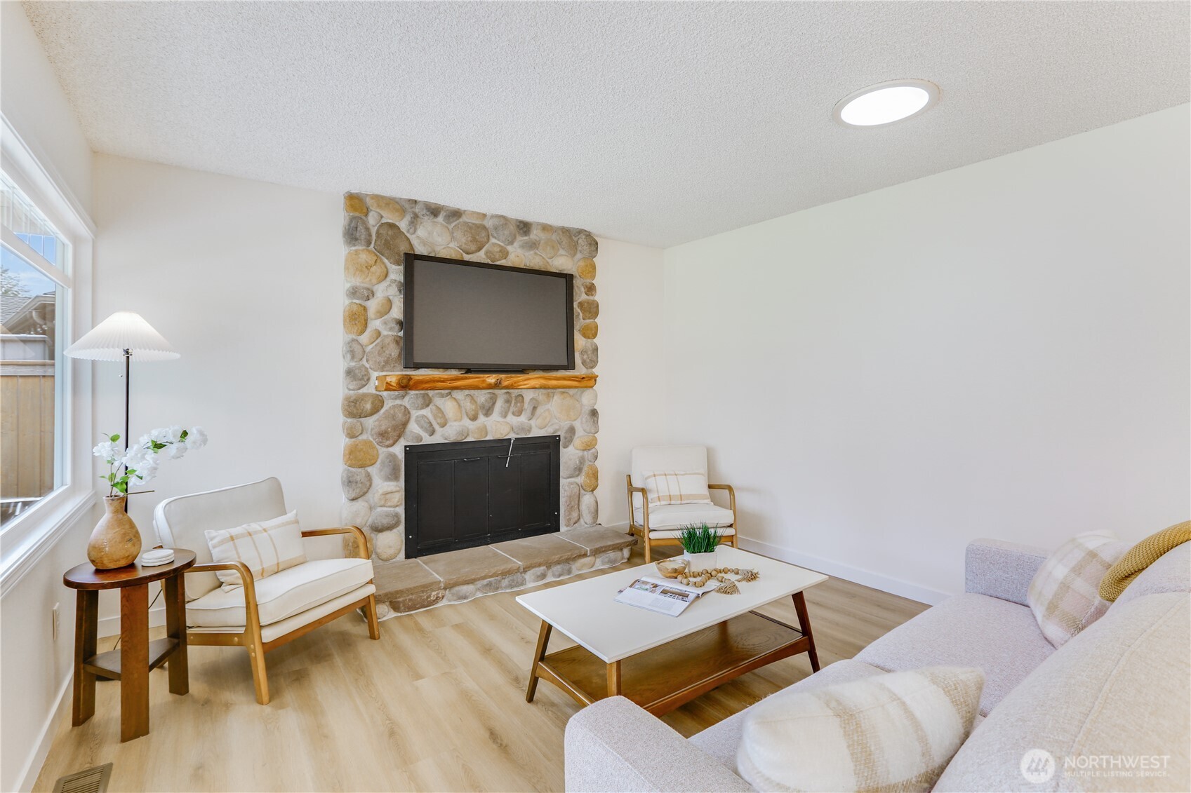 14611 Southeast 167th Place Renton, WA 98058 - Photo 18 of 34