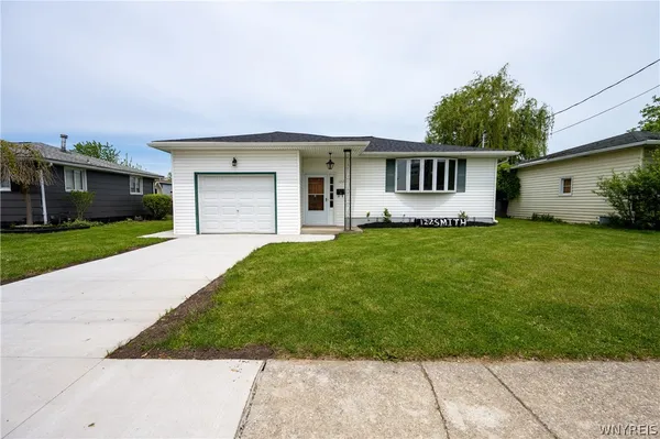 $269,900 | 122 Smith Drive, Lackawanna, NY 14218