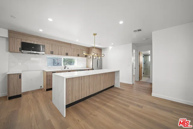 $4,578 | 819 North McCadden Place, Unit 2, Los Angeles, CA 90038