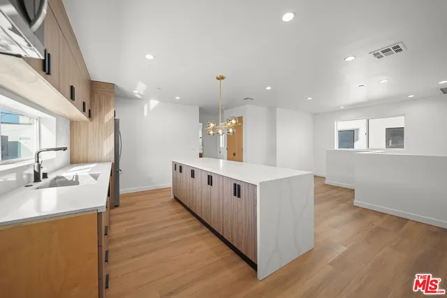 $4,578 | 819 North McCadden Place, Unit 2, Los Angeles, CA 90038