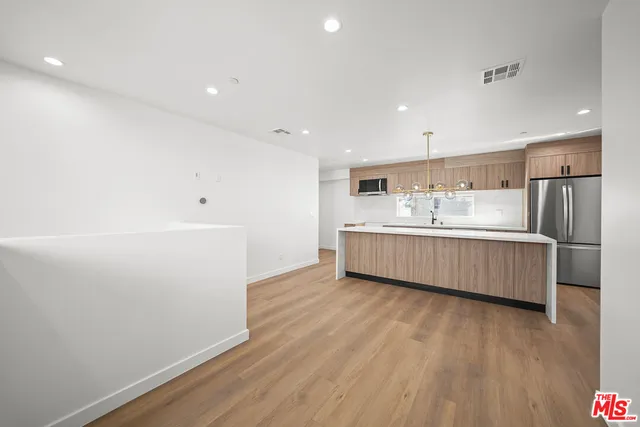 $4,578 | 819 North McCadden Place, Unit 2, Los Angeles, CA 90038