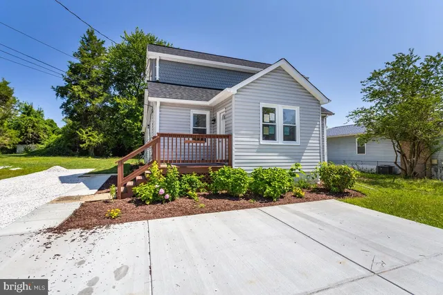 $2,750 | 1227 Tyler Avenue, Annapolis, MD 21403