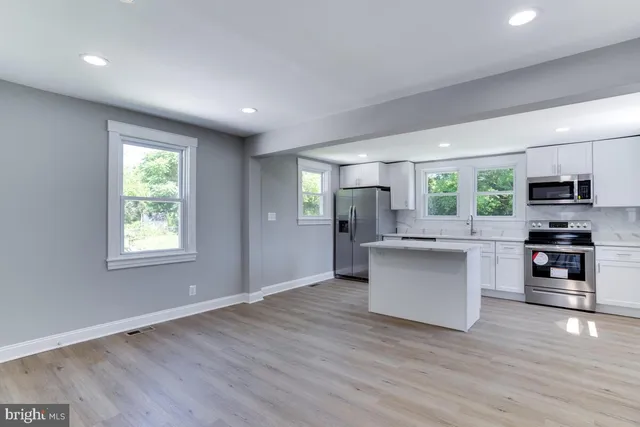 $2,750 | 1227 Tyler Avenue, Annapolis, MD 21403