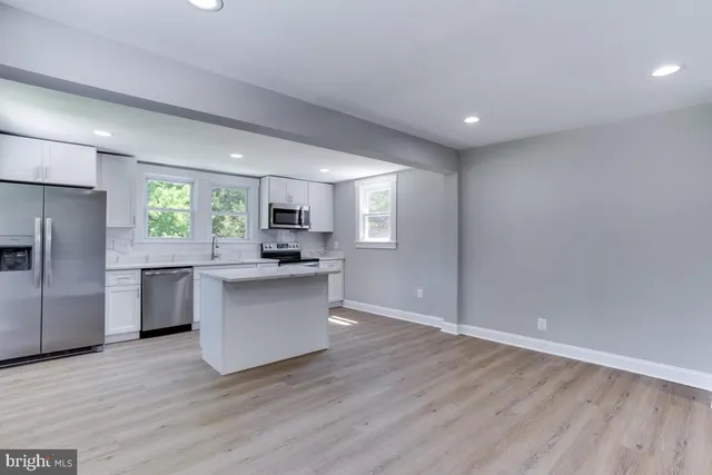 $2,750 | 1227 Tyler Avenue, Annapolis, MD 21403