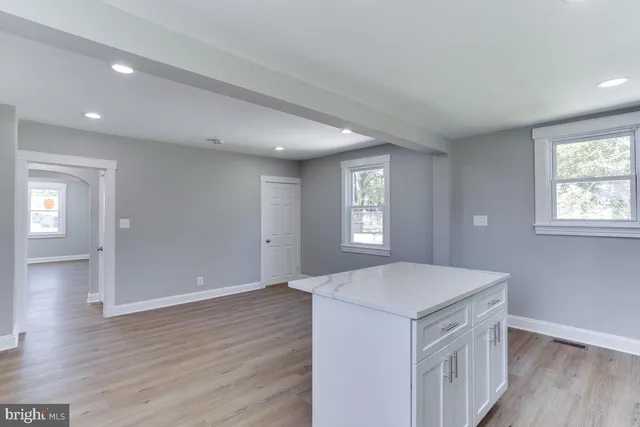 $2,750 | 1227 Tyler Avenue, Annapolis, MD 21403