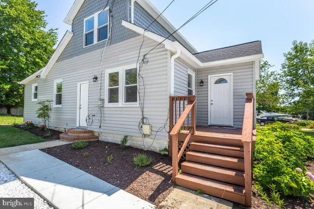 $2,750 | 1227 Tyler Avenue, Annapolis, MD 21403