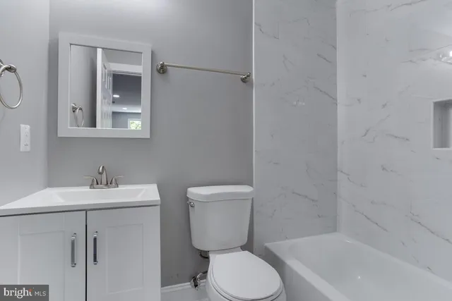 $2,750 | 1227 Tyler Avenue, Annapolis, MD 21403