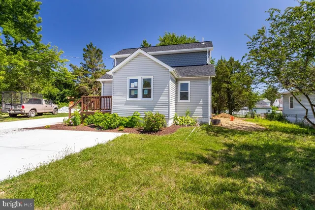 $2,750 | 1227 Tyler Avenue, Annapolis, MD 21403