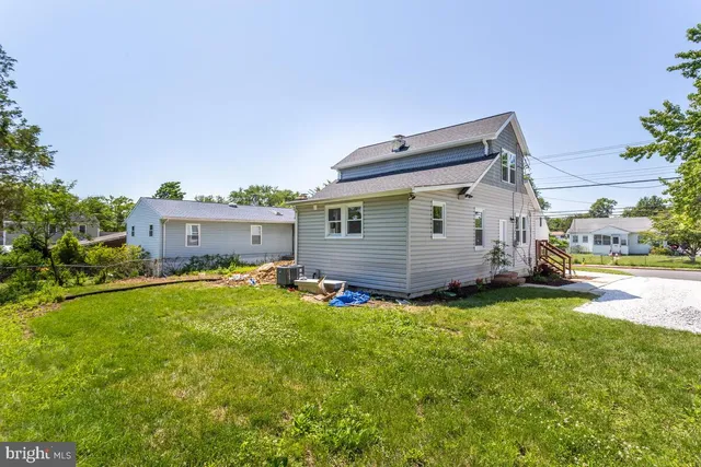 $2,750 | 1227 Tyler Avenue, Annapolis, MD 21403