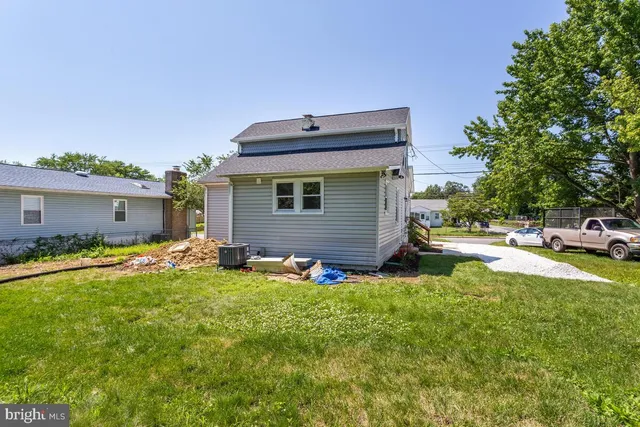 $2,750 | 1227 Tyler Avenue, Annapolis, MD 21403